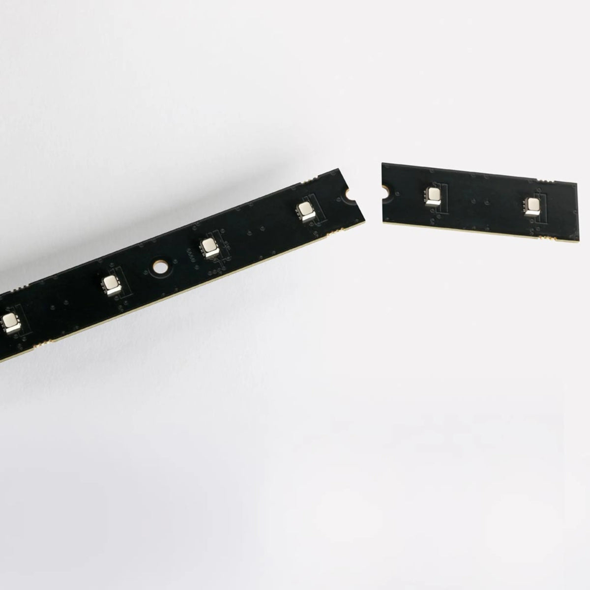VC-Strip 30 macro detail of cut point separating a short pixel segment from the main strip, Martin Lighting