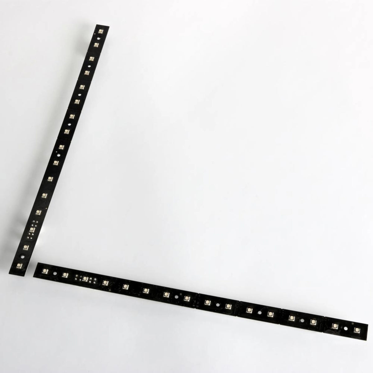 VC-Strip 25 two LED strips arranged at right angles showing pixel pitch and mounting holes, Martin Lighting
