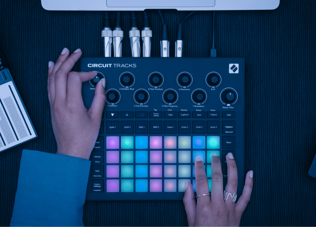 Novation Circuit Tracks Groovebox Workstation setup