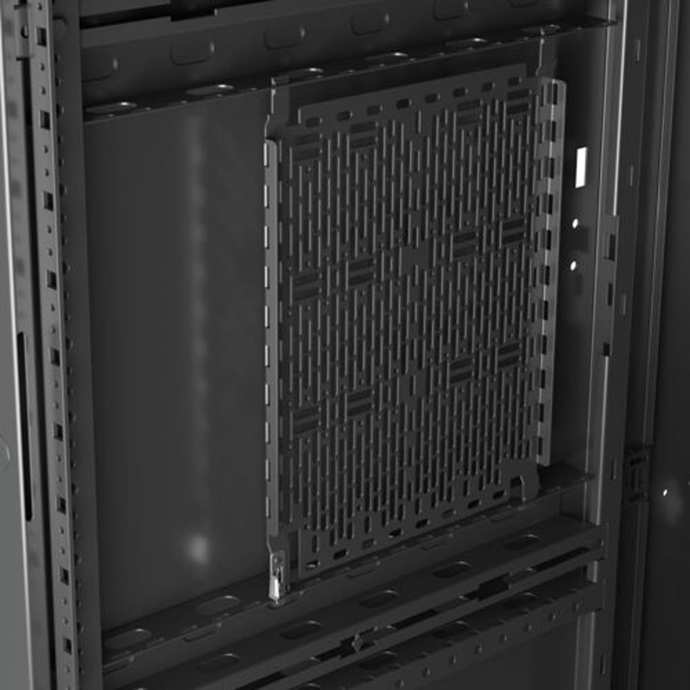 Middle Atlantic DWR-18-17PD 18Sp/17D Wallrack W/Plexi Dr