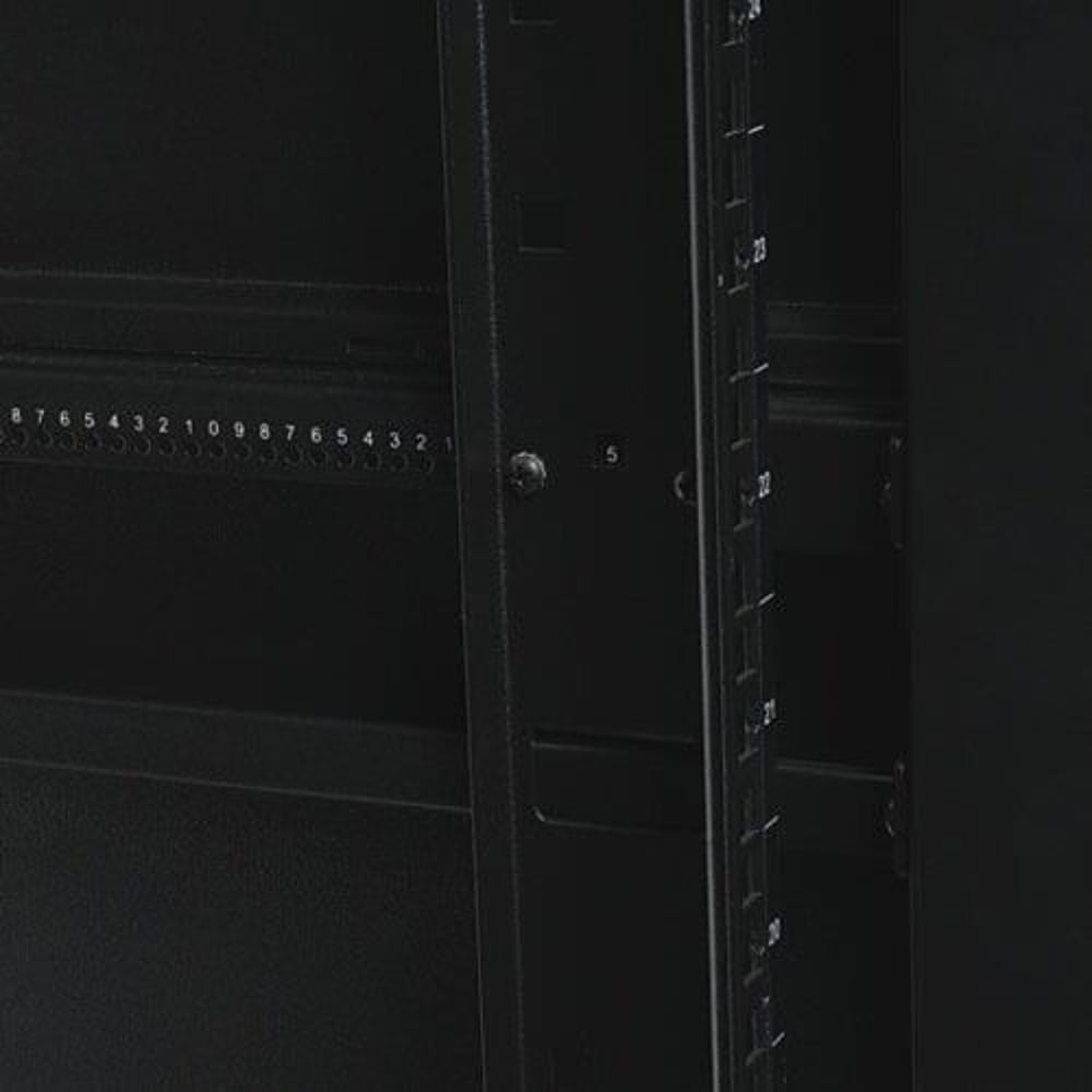 TRIPPLITE SR42UBEIS 42U Rack Enclosure Std Depth For Harsh Environments Nema 12 Ip54 Rated
