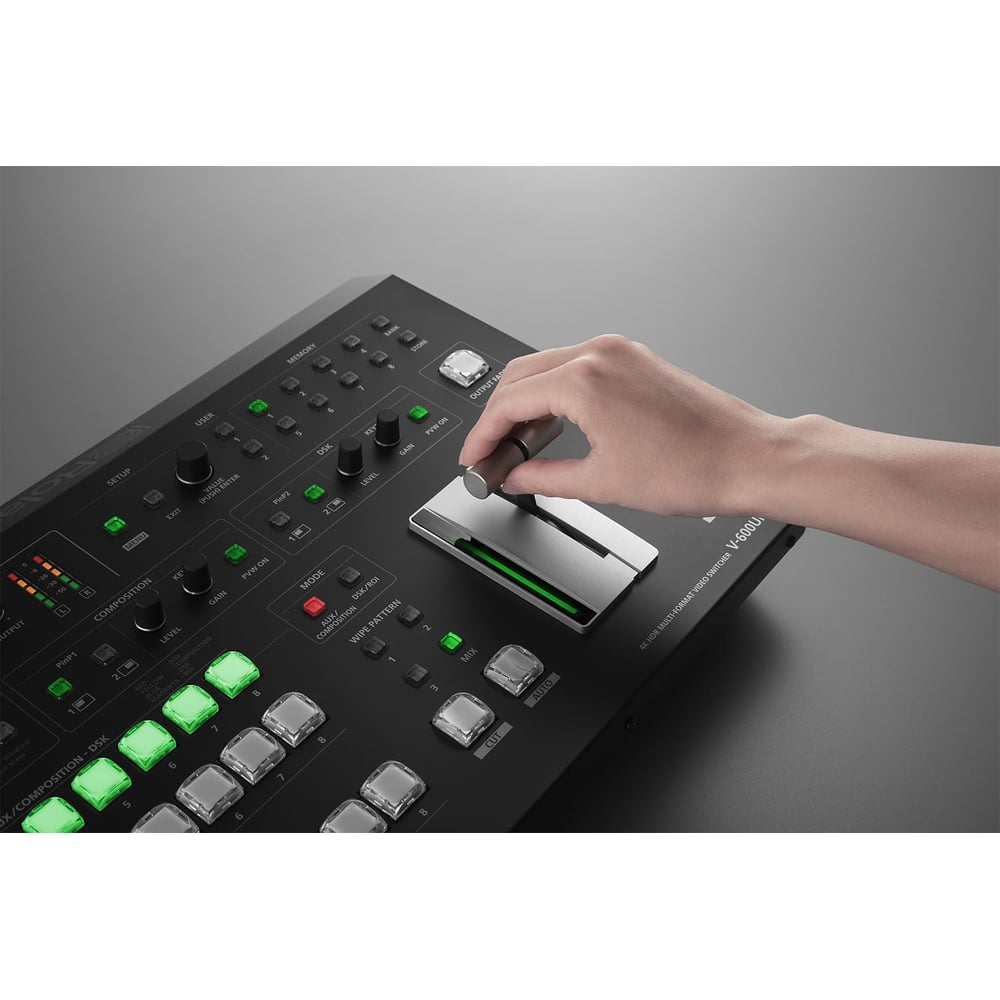 Roland V-600UHD Video Switcher